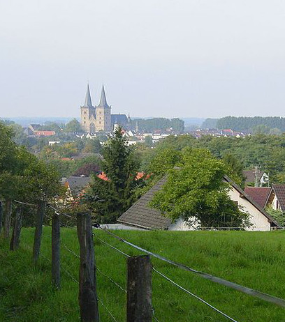 Xanten - Blick von der Hees | ferienwohnung-neiling-niederrhein.de | Foto: Xantener / Wikimedia Commons, cc-by-sa 3.0